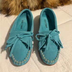 Minnetonka Turquoise Suede Fringe Kilty Hardsole Moccasins